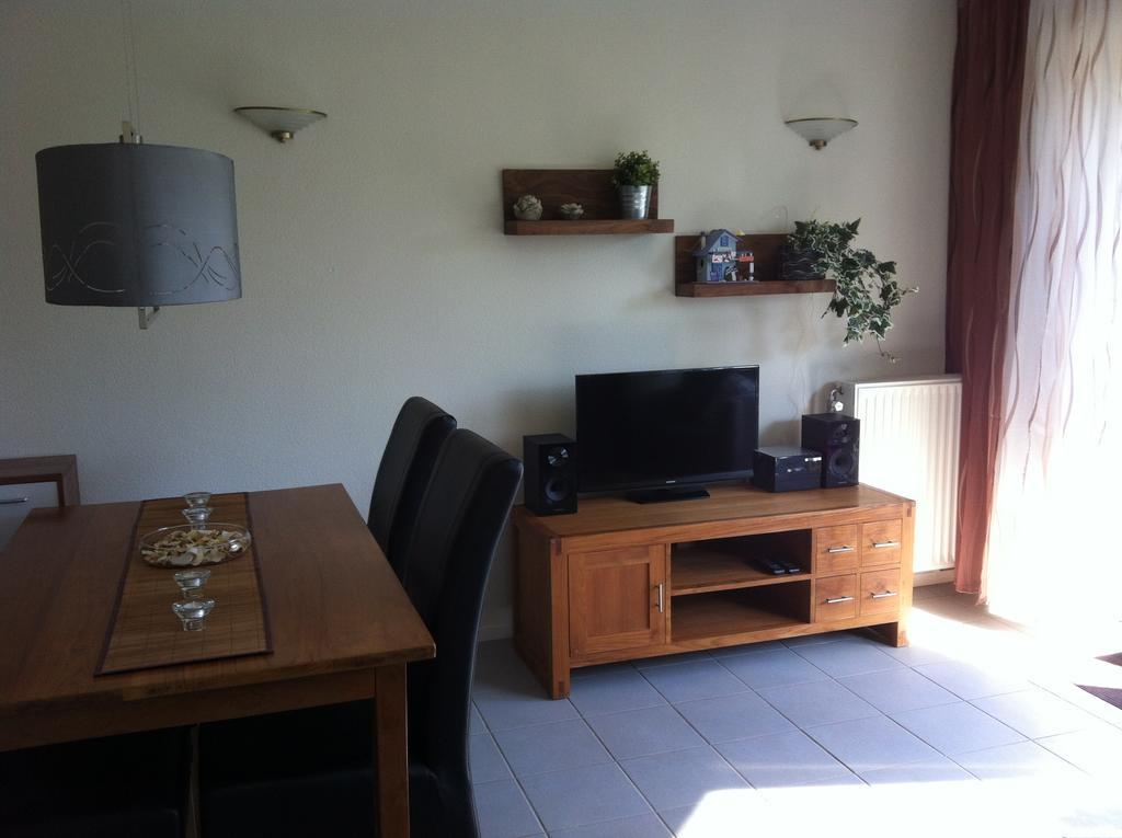 Beachhouse Tossens Room photo